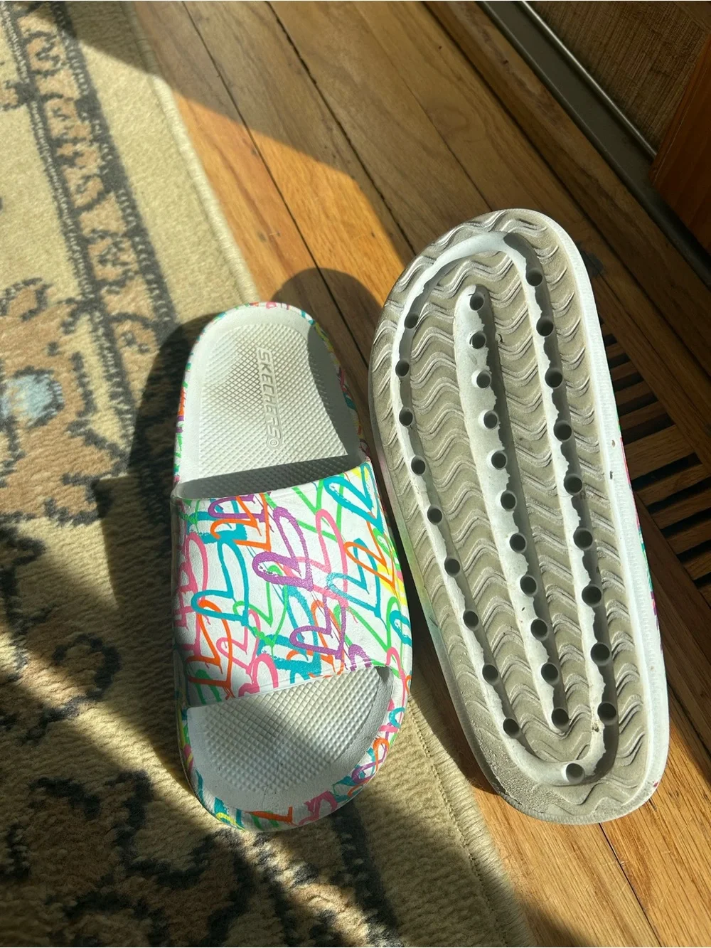 Sketcher playful multicolor
